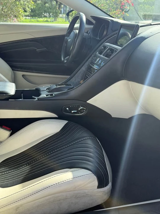 2019 Aston Martin DB11 Volante - Image 8 of 14