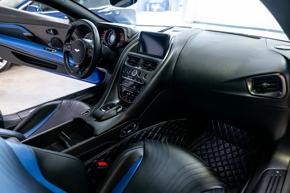 2019 Aston Martin DB11 - Image 8 of 11