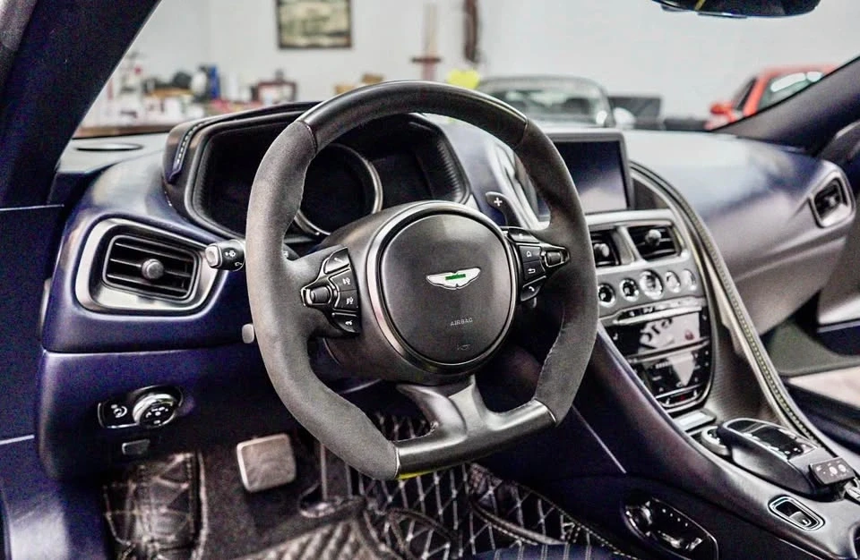 2019 Aston Martin DB11 AMR - Image 13 of 20