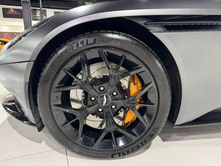 2019 Aston Martin DB11 V8 - Image 12 of 14