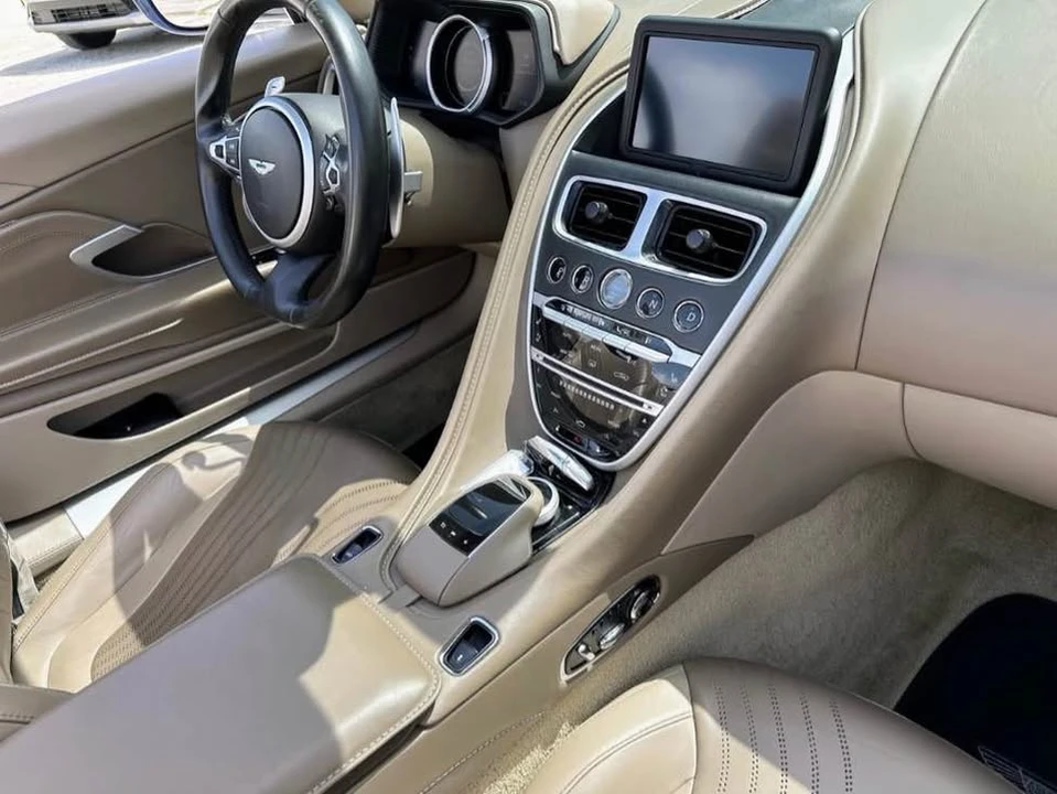 2019 Aston Martin DB11 Volante - Image 10 of 11