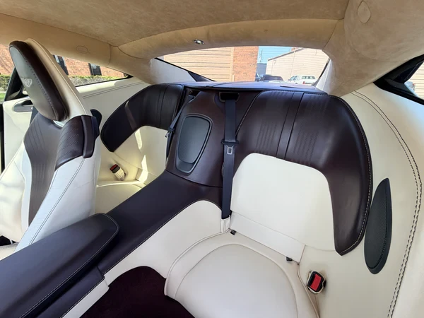 2019 Aston Martin DB11 V8 - Image 11 of 17