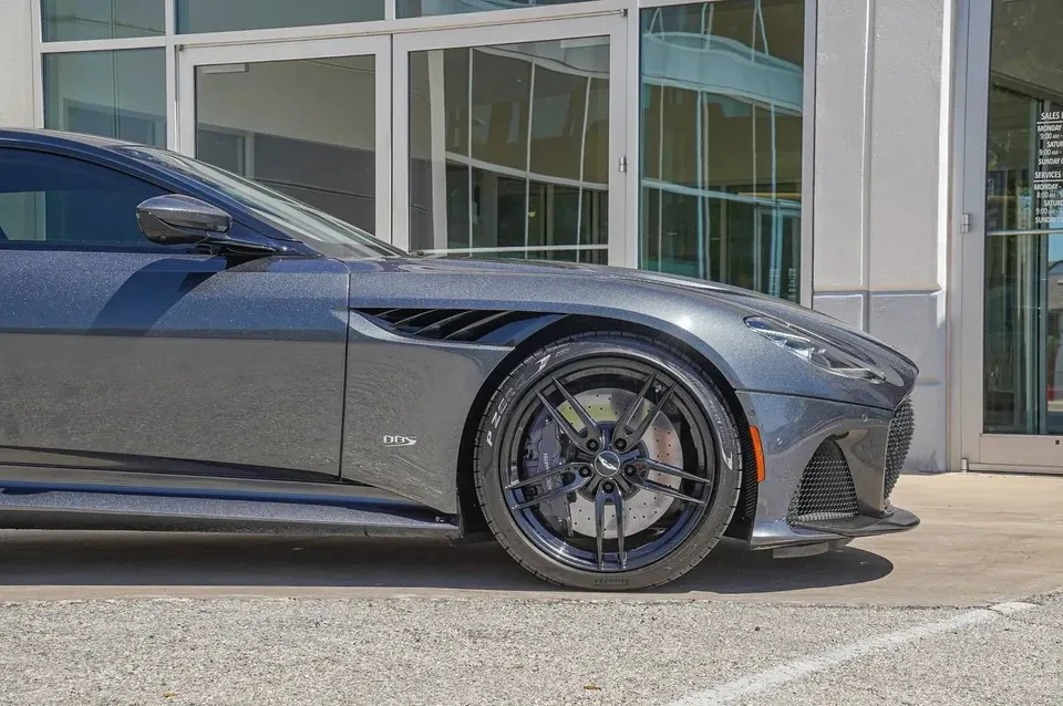 2019 Aston Martin DBS Superleggera - Image 6 of 20