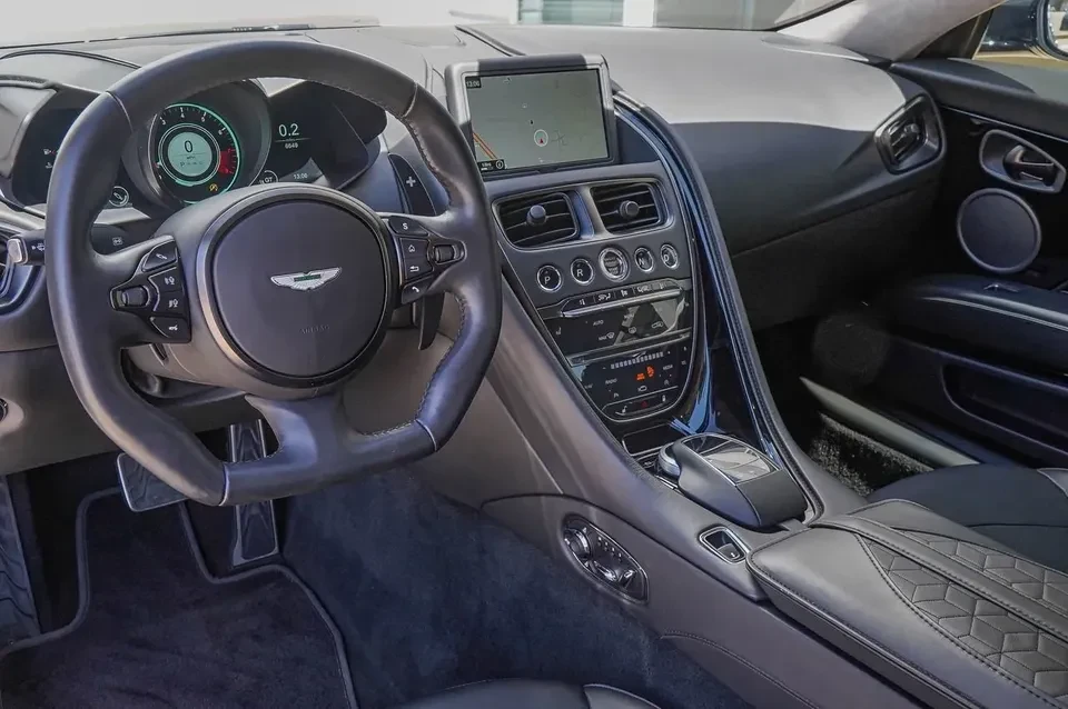 2019 Aston Martin DBS Superleggera - Image 13 of 20