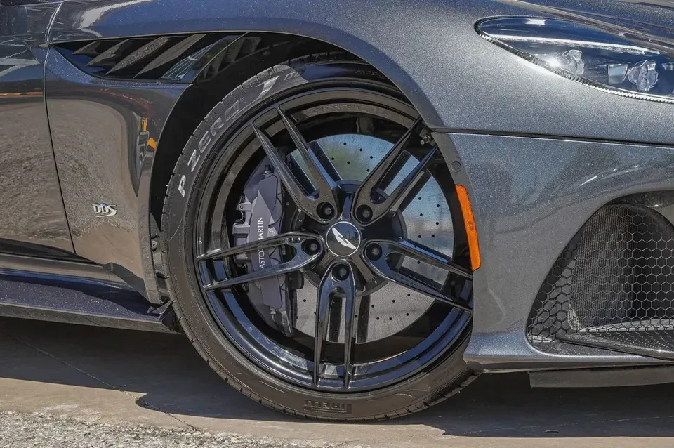 2019 Aston Martin DBS Superleggera - Image 2 of 20