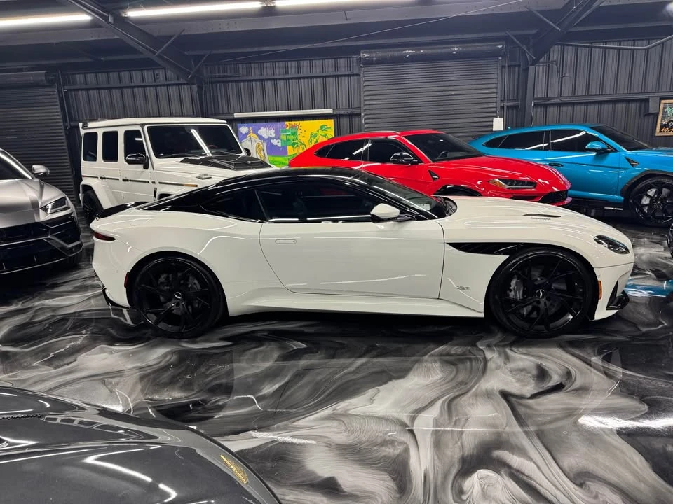 2019 Aston Martin DBS Superleggera - Image 2 of 8