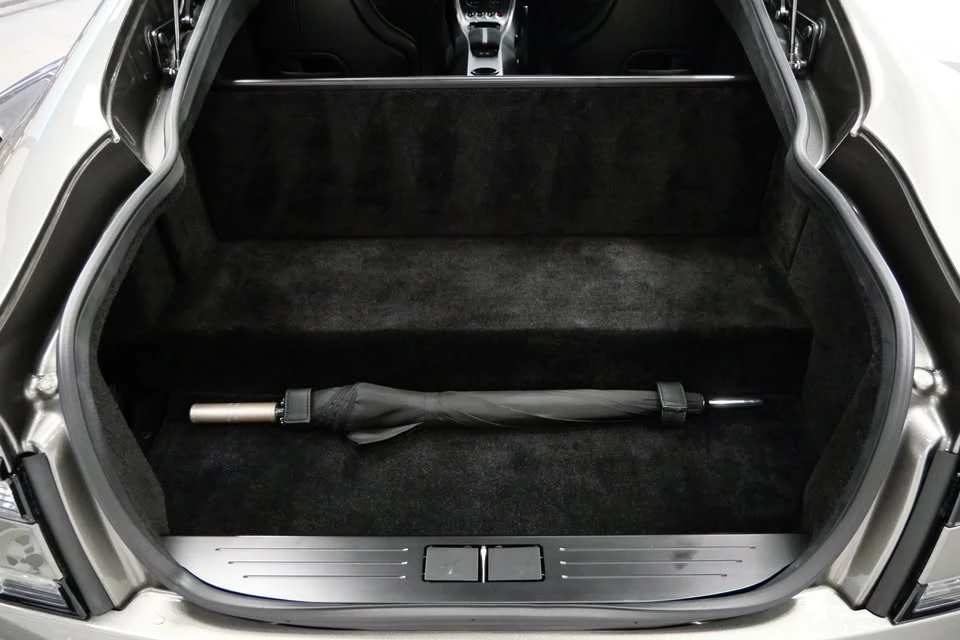 2019 Aston Martin Rapide - Image 15 of 16