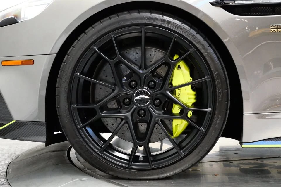 2019 Aston Martin Rapide - Image 6 of 16