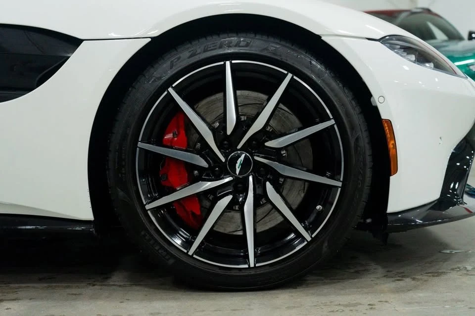 2019 Aston Martin V8 Vantage (2019+) - Image 15 of 20