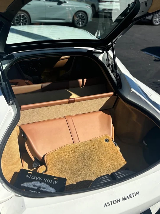 2019 Aston Martin V8 Vantage (2019+) - Image 9 of 14
