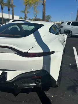 2019 Aston Martin V8 Vantage (2019+) - Image 4 of 14