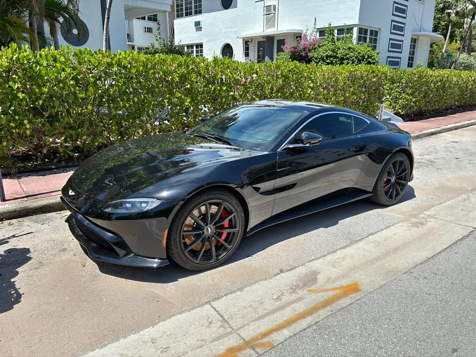 2019 Aston Martin V8 Vantage (2019+) - Image 1 of 7