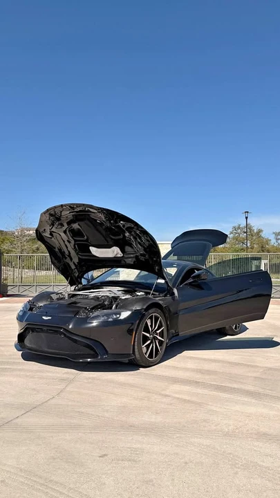 2019 Aston Martin V8 Vantage (2019+) - Image 1 of 10