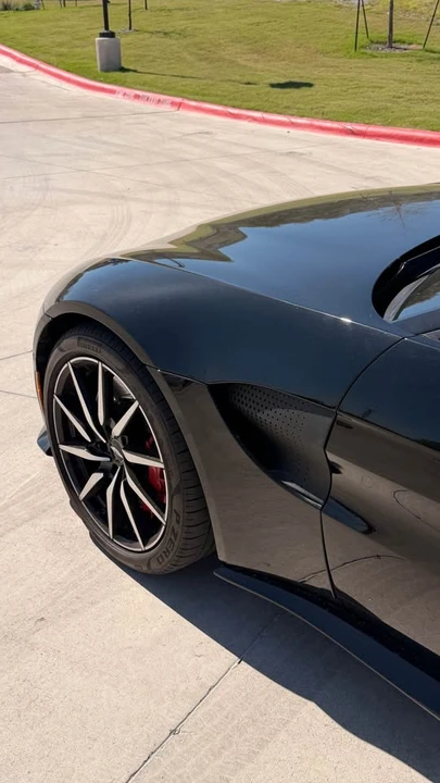 2019 Aston Martin V8 Vantage (2019+) - Image 4 of 10
