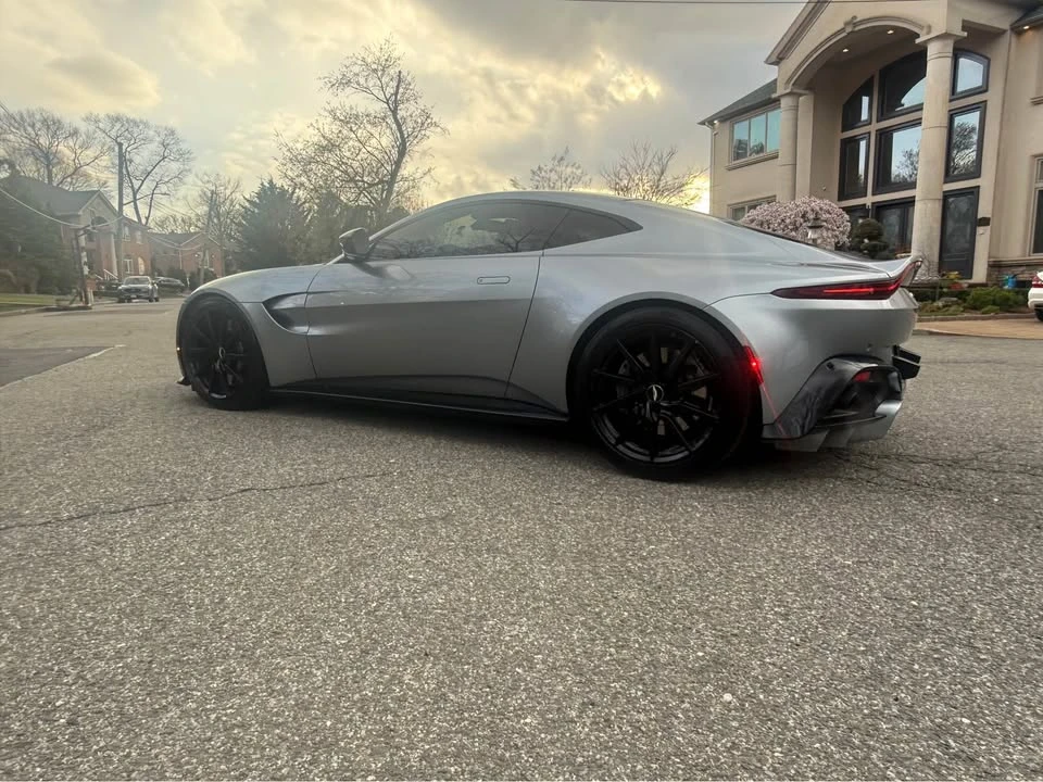 2019 Aston Martin V8 Vantage (2019+) - Image 6 of 17