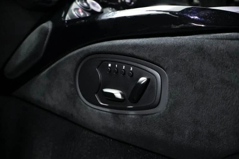2019 Aston Martin V8 Vantage (2019+) - Image 13 of 20