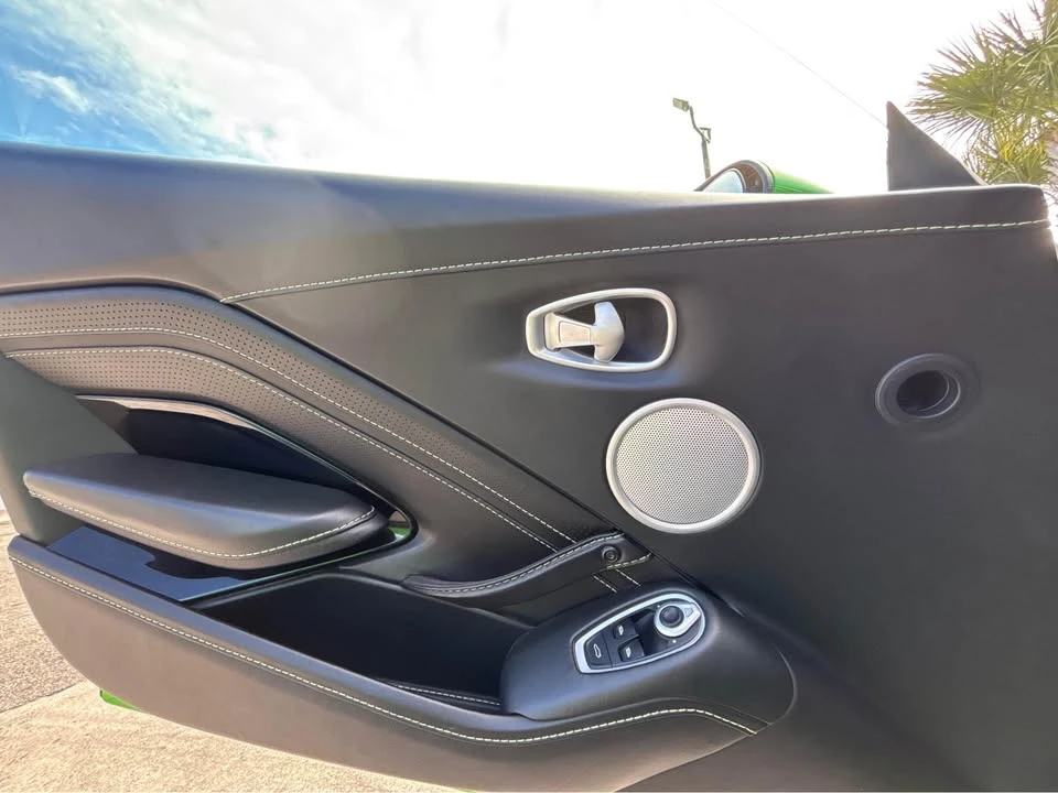 2019 Aston Martin V8 Vantage (2019+) - Image 12 of 13