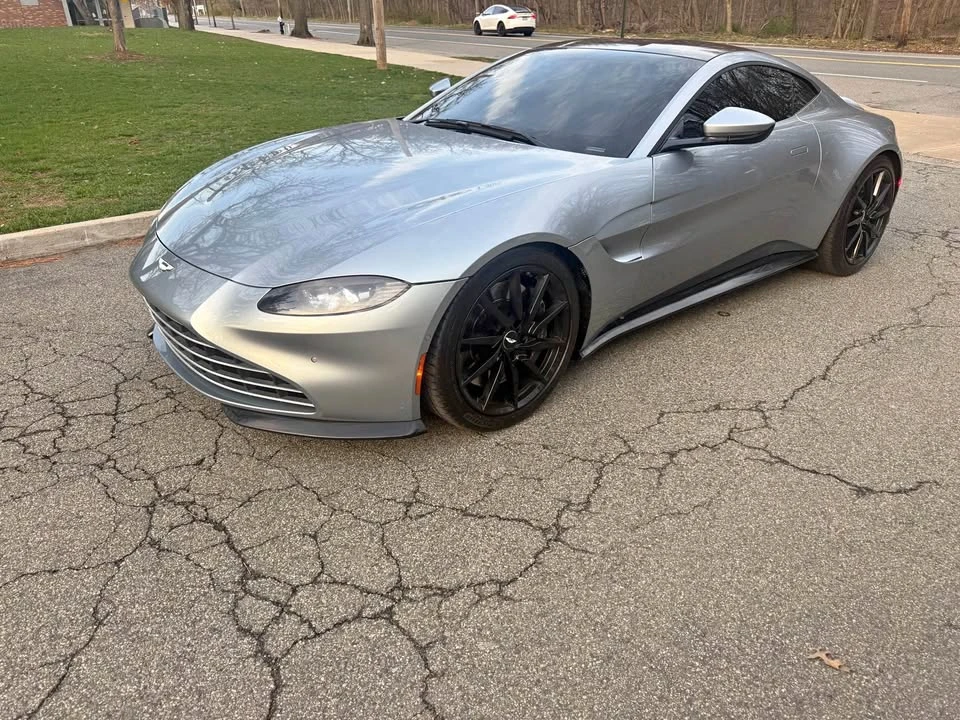 2019 Aston Martin V8 Vantage (2019+) - Image 1 of 16