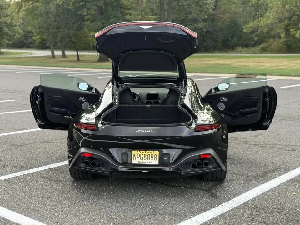 2019 Aston Martin V8 Vantage (2019+) - Image 2 of 16