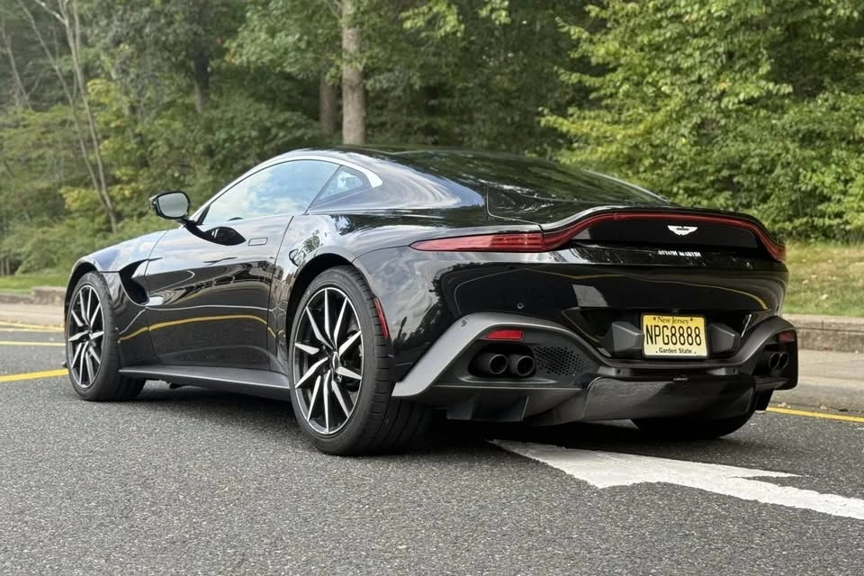 2019 Aston Martin V8 Vantage (2019+) - Image 5 of 16