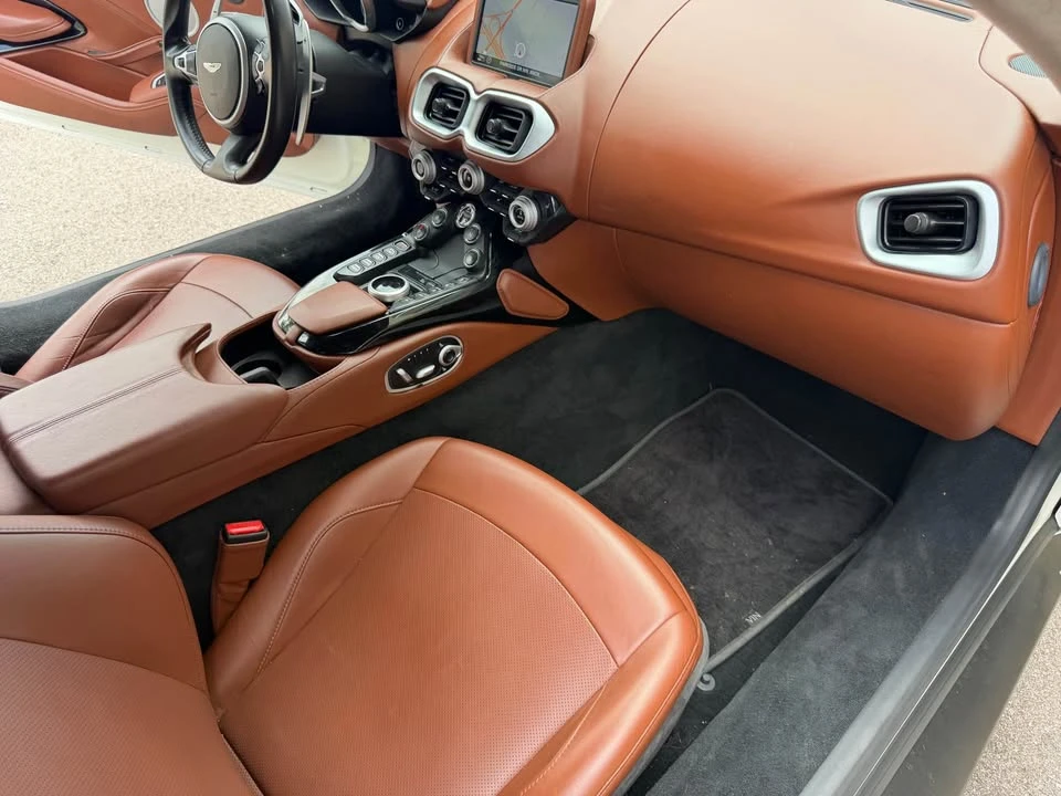 2019 Aston Martin V8 Vantage (2019+) - Image 13 of 16
