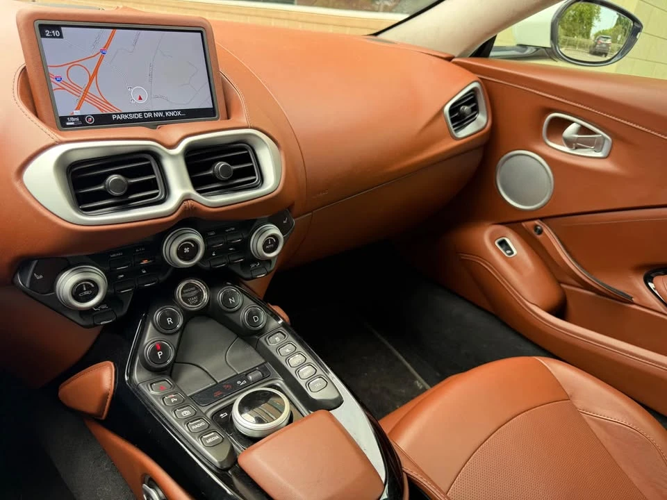 2019 Aston Martin V8 Vantage (2019+) - Image 11 of 16