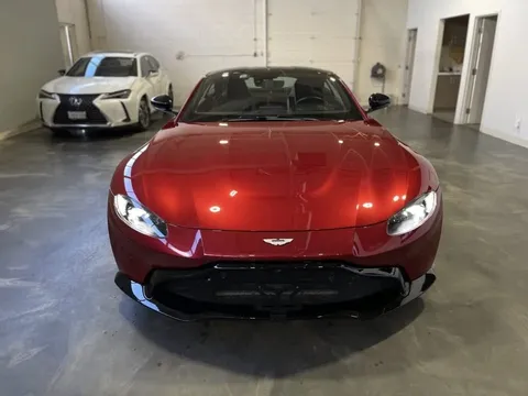 2019 Aston Martin V8 Vantage (2019+) - Image 2 of 12