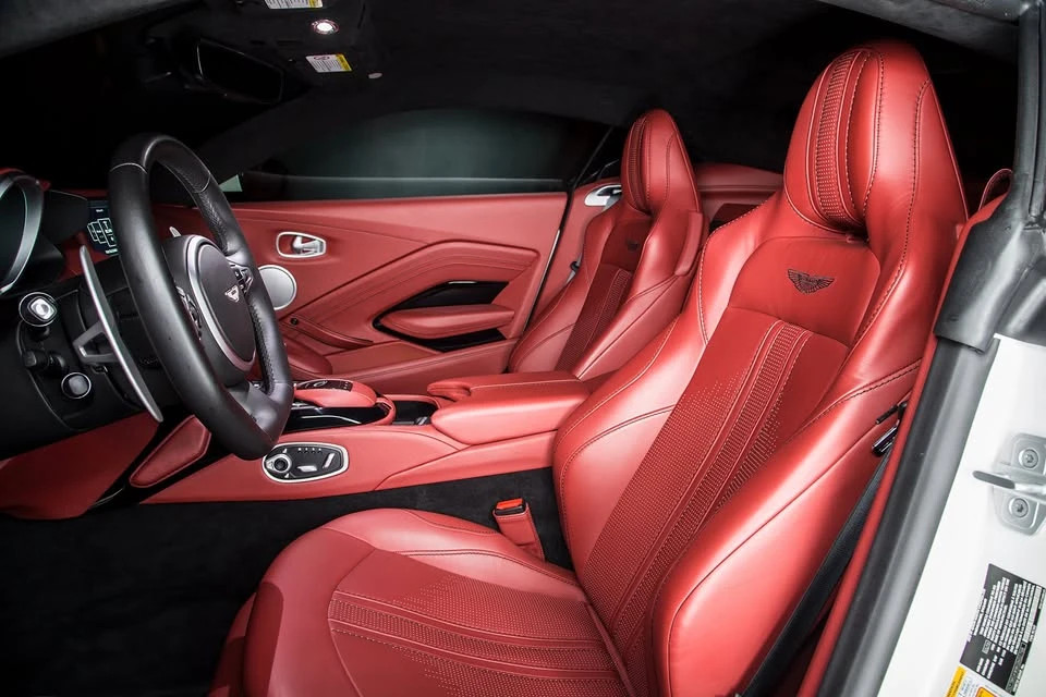 2019 Aston Martin V8 Vantage (2019+) - Image 15 of 19