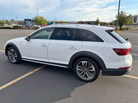 2019 Audi A4 allroad Premium Plus Wagon 4D