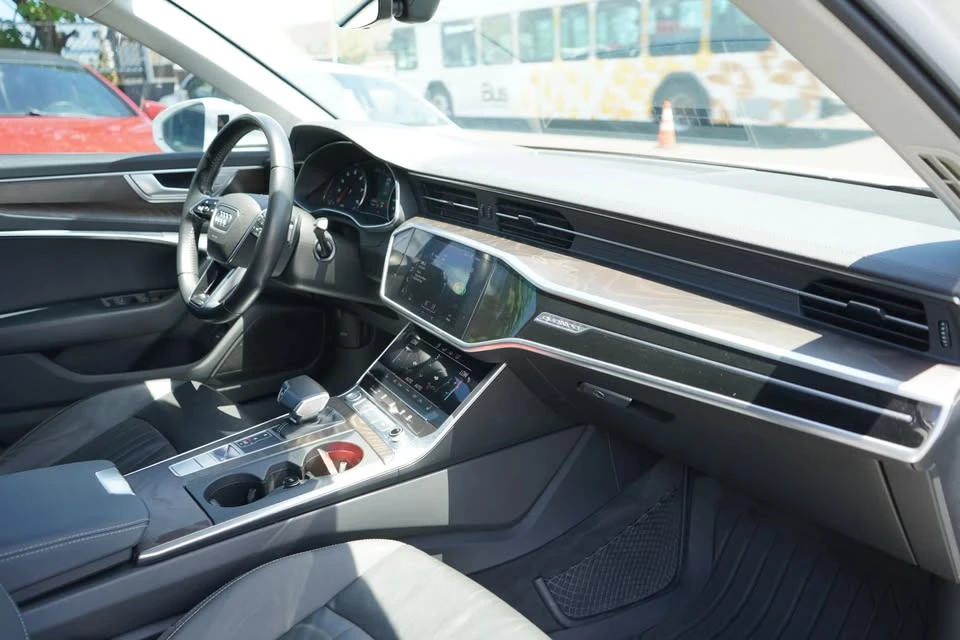 2019 Audi C8 A6 - Image 13 of 20