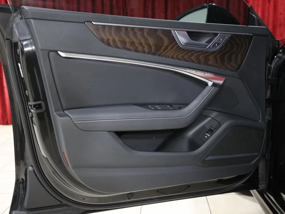 2019 Audi C8 A7 - Image 10 of 19
