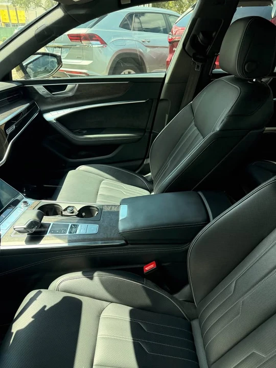 2019 Audi C8 A7 - Image 7 of 8