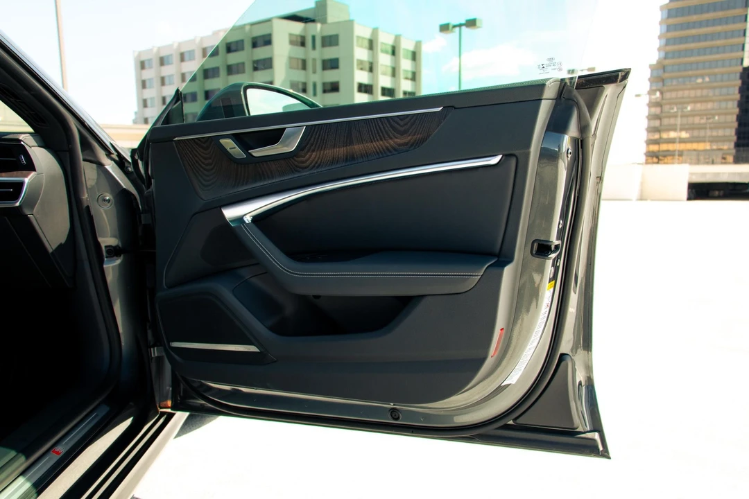 2019 Audi C8 A7 - Image 25 of 31