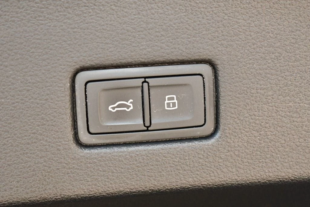 2019 Audi C8 A7 - Image 17 of 31