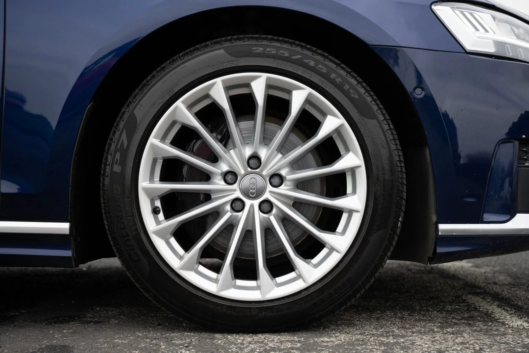 2019 Audi D5 A8 - Image 9 of 30