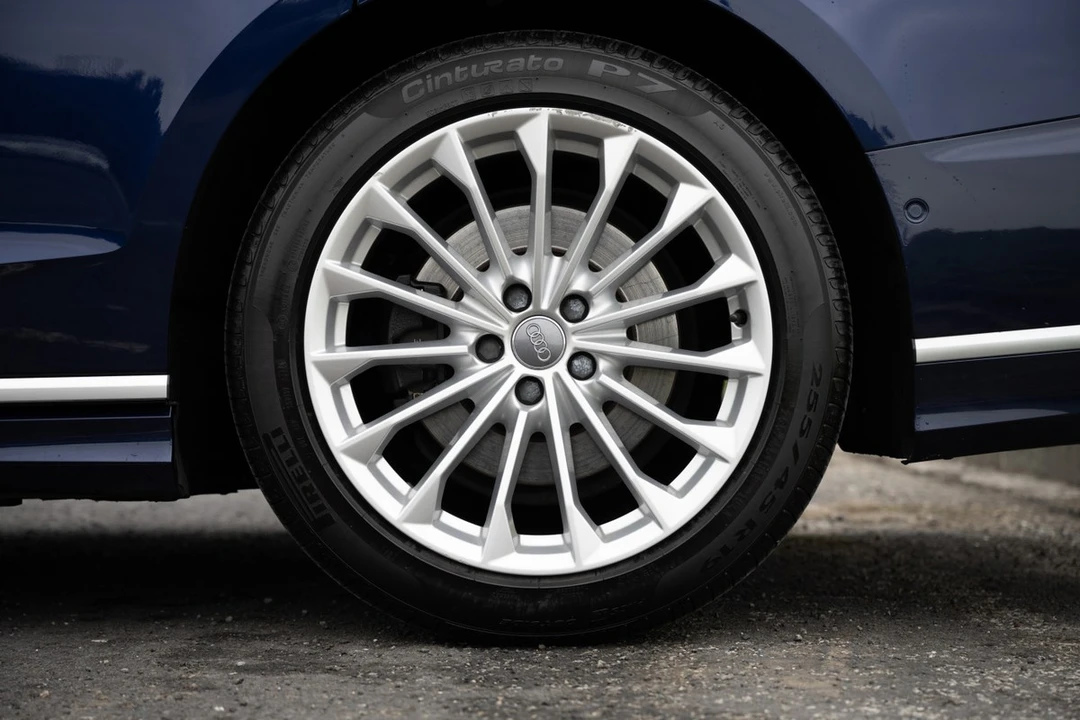 2019 Audi D5 A8 - Image 24 of 30
