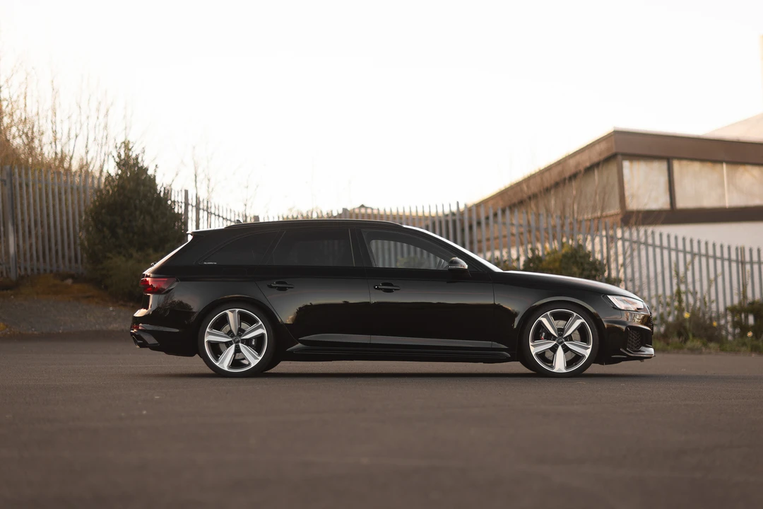 2019 Audi B9 RS4 - Image 19 of 31