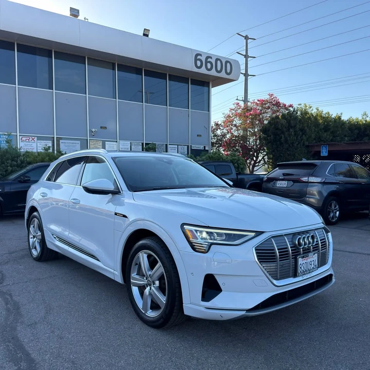 2019 Audi e-tron - Image 3 of 20