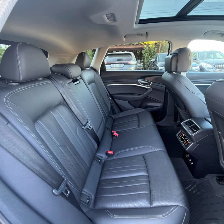 2019 Audi e-tron - Image 13 of 20