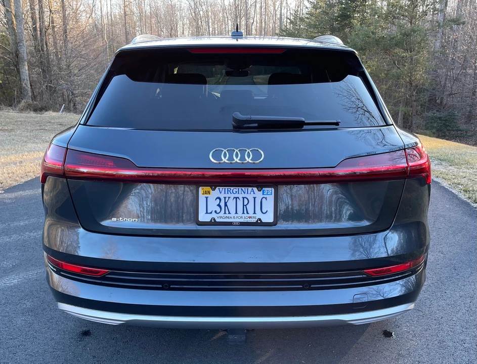 2019 Audi e-tron - Image 4 of 8