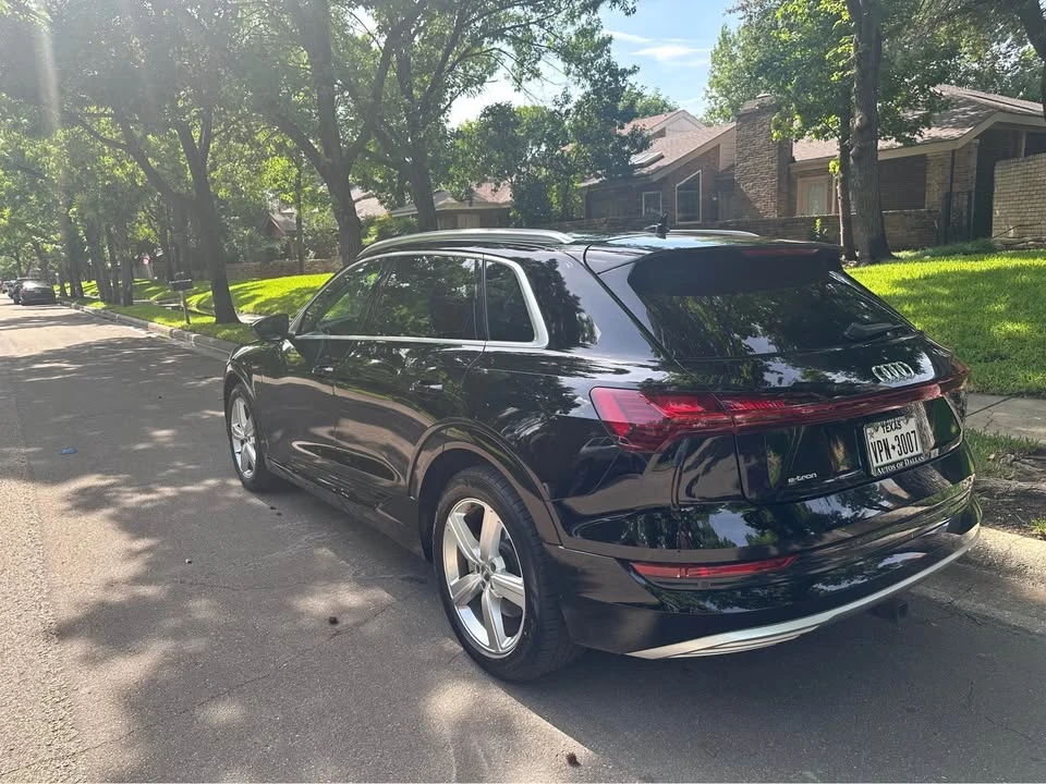 2019 Audi e-tron - Image 3 of 10