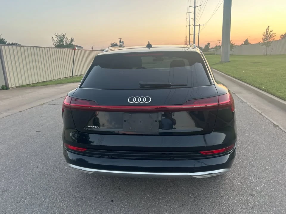 2019 Audi e-tron - Image 3 of 18
