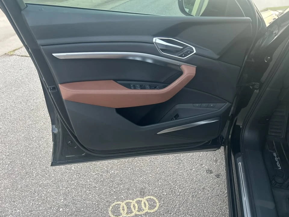 2019 Audi e-tron - Image 15 of 18