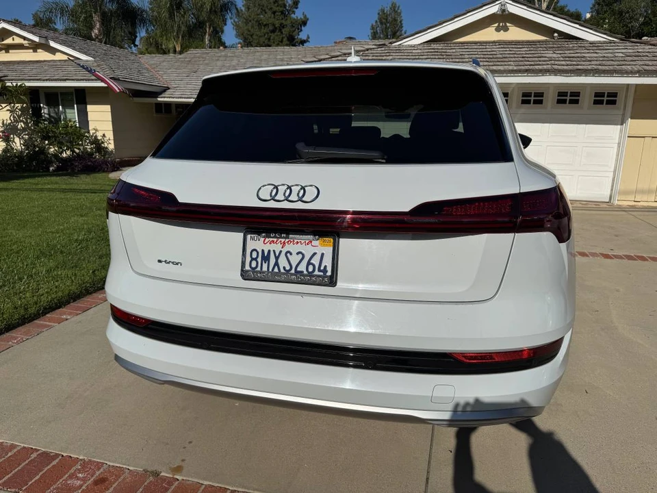 2019 Audi e-tron - Image 3 of 10