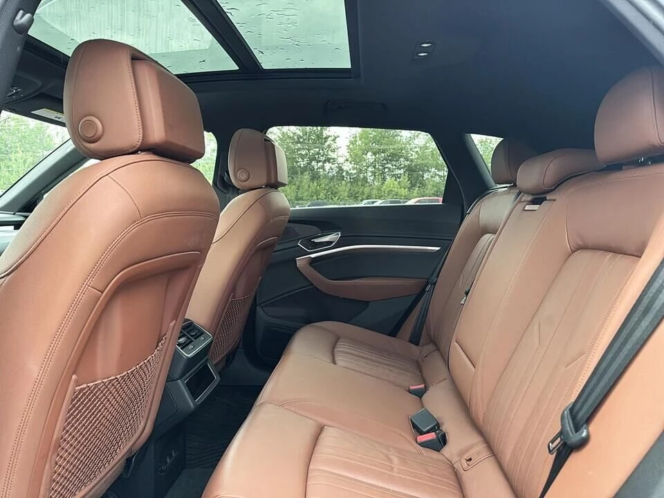 2019 Audi e-tron - Image 15 of 20