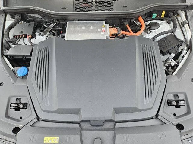 2019 Audi e-tron - Image 16 of 16