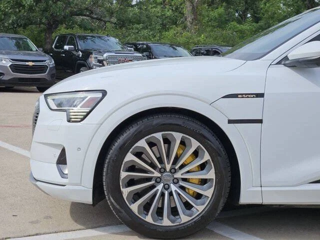 2019 Audi e-tron - Image 4 of 16
