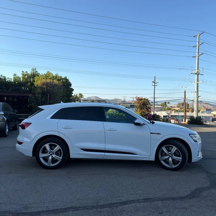2019 Audi e-tron - Image 3 of 20