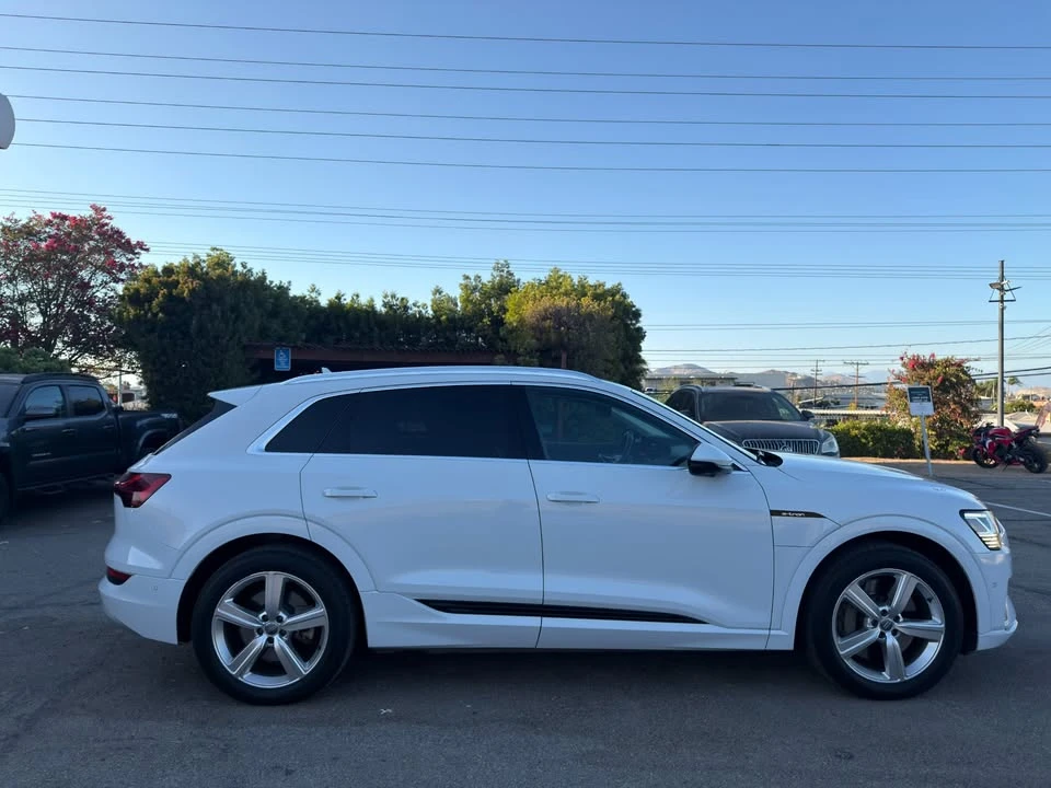 2019 Audi e-tron - Image 14 of 20