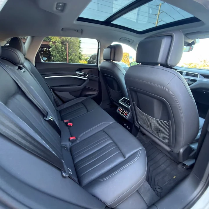 2019 Audi e-tron - Image 9 of 20